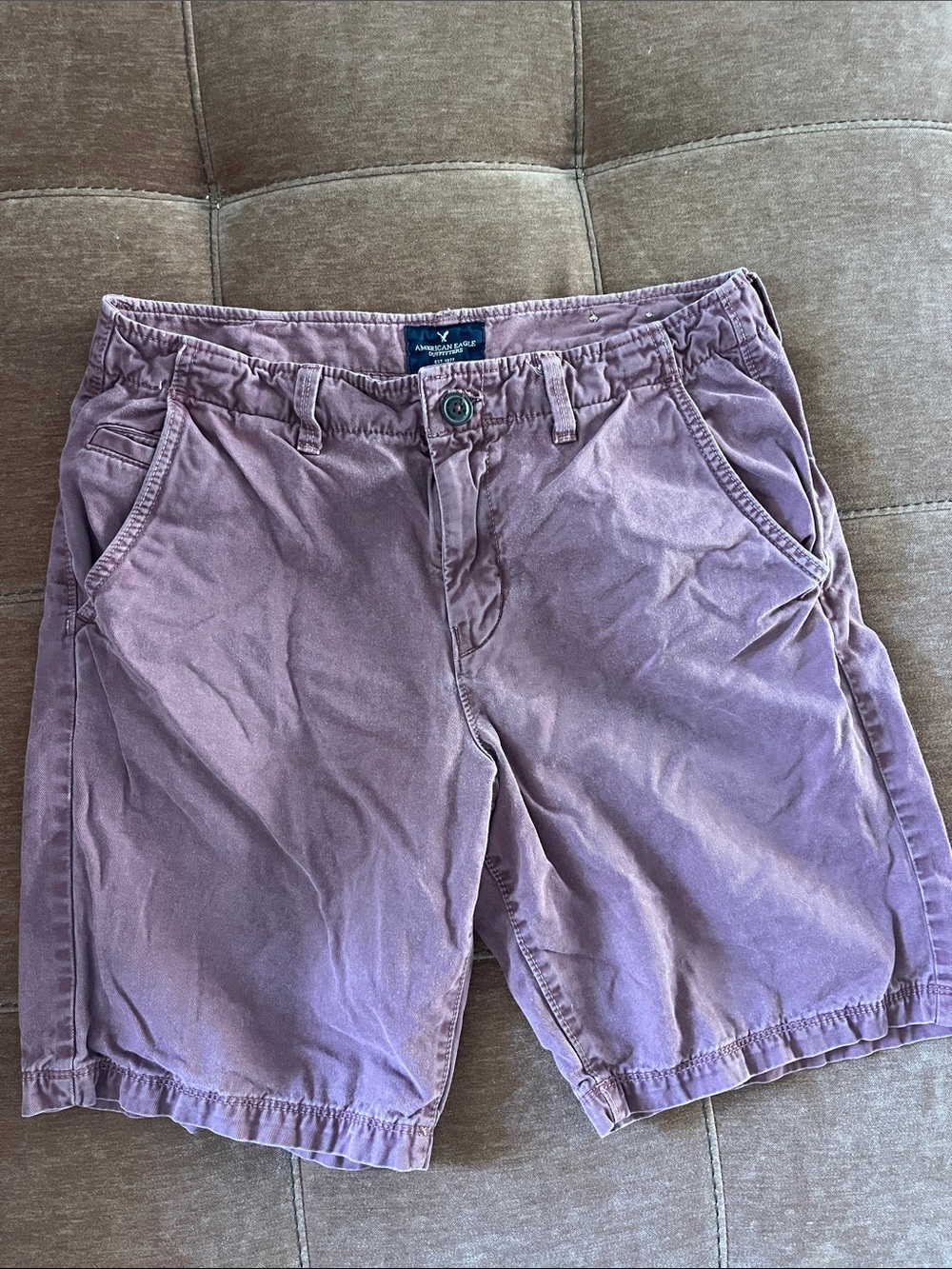 American Eagle Outfitters washed maroon Men’s Flat Front Shorts
